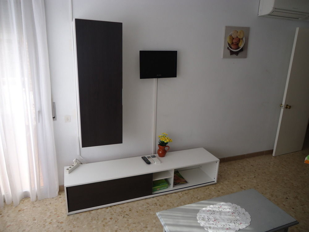 Apartamentos Antillas Fenals Lloret de Mar Kültér fotó