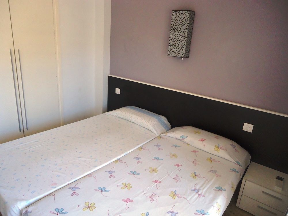 Apartamentos Antillas Fenals Lloret de Mar Kültér fotó