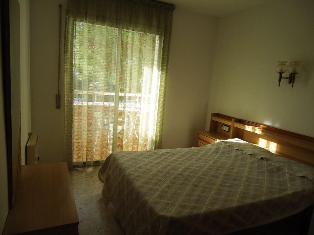Apartamentos Antillas Fenals Lloret de Mar Kültér fotó